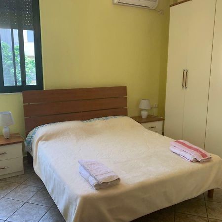 Bed and Breakfast Friends House Tirana Exterior foto