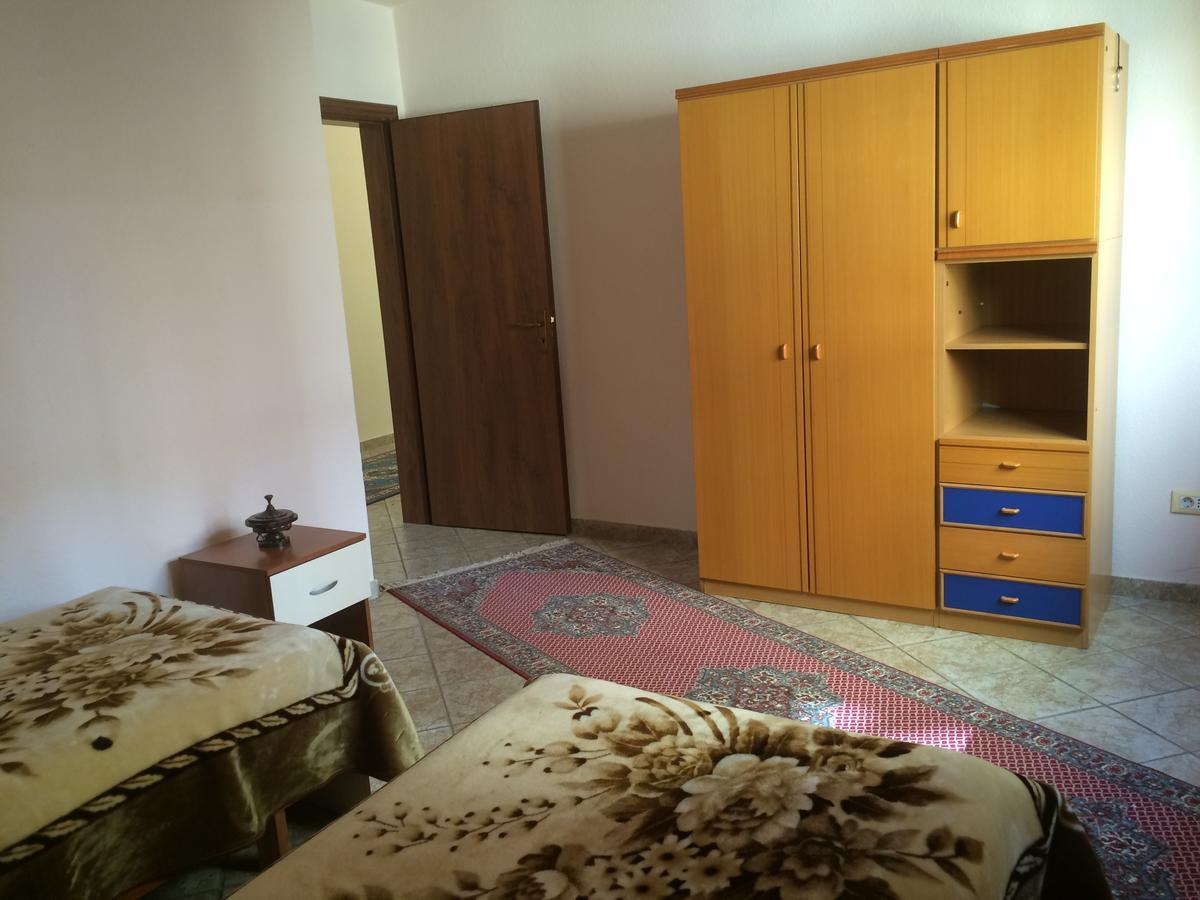 Bed and Breakfast Friends House Tirana Exterior foto